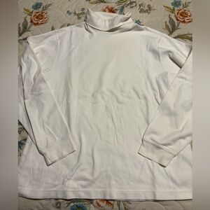 Men’s L turtleneck shirt
